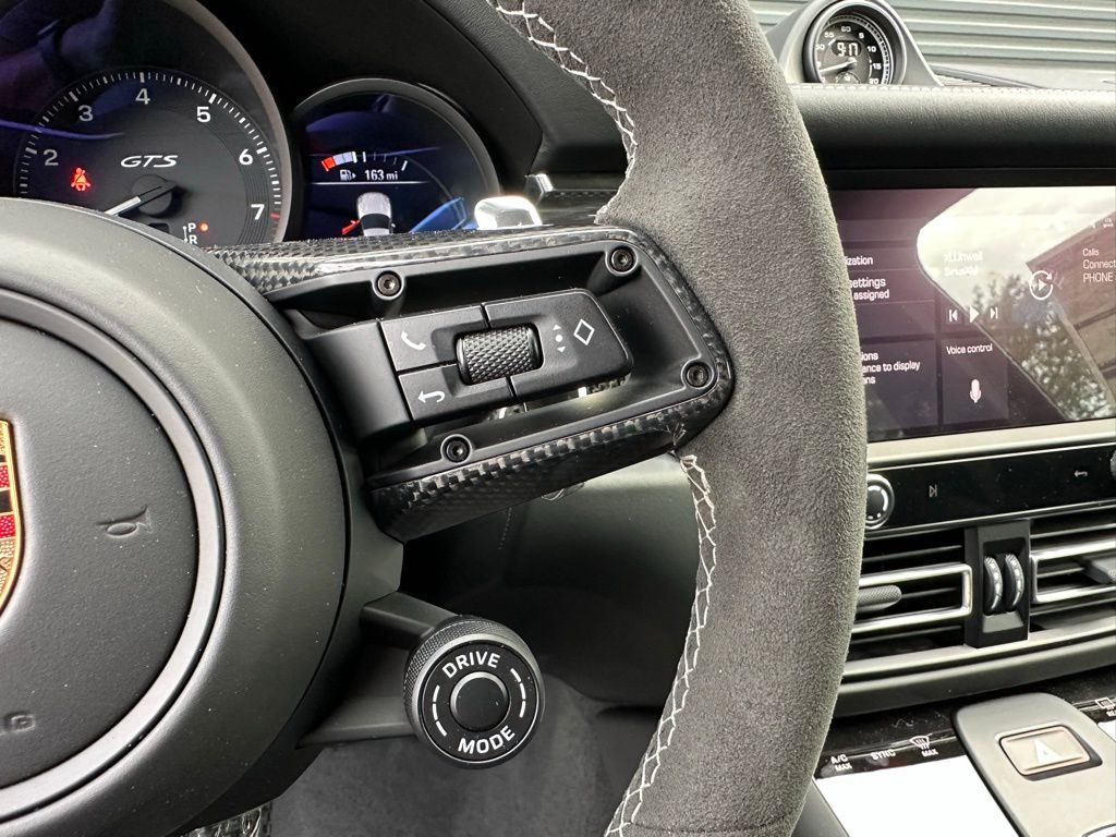Thumbnail: 2025 Porsche Macan - 20