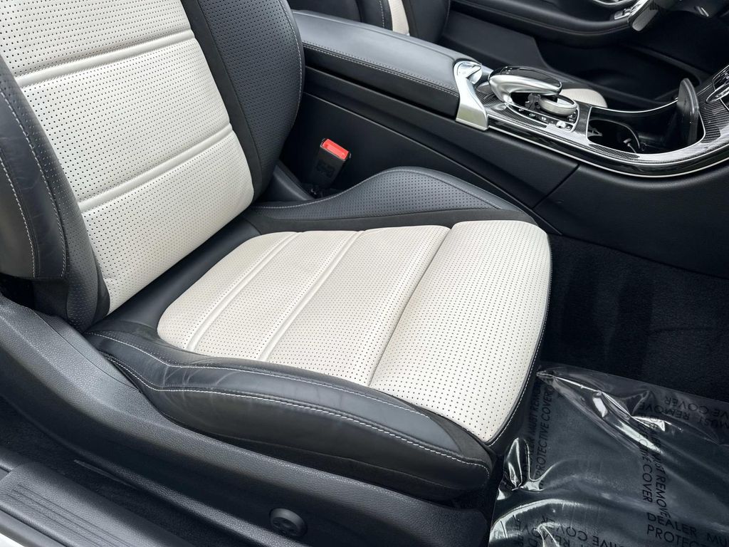 Thumbnail: 2021 Mercedes-Benz C-Class - 23