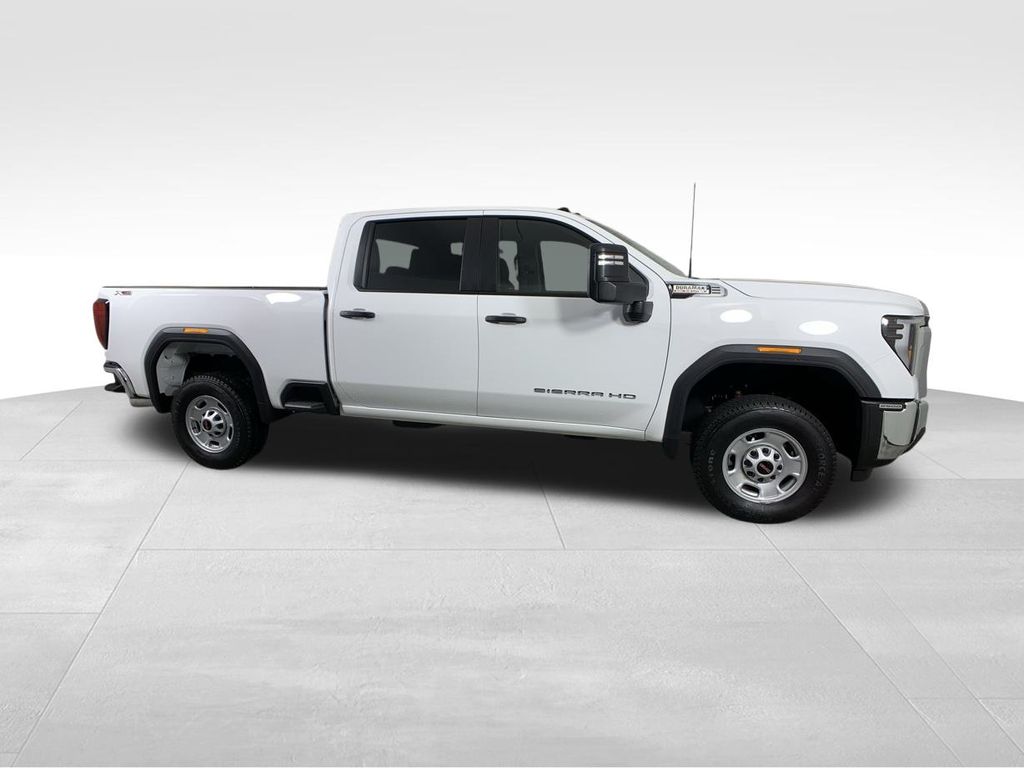 2024 GMC Sierra 2500HD Pro 7