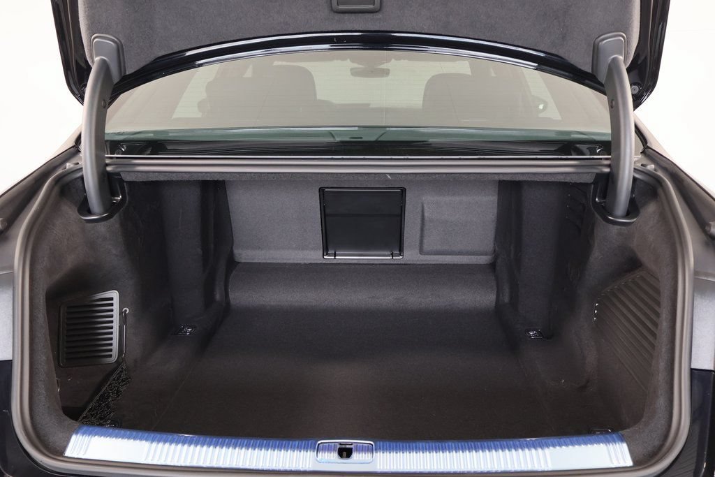 Thumbnail: 2026 Audi A8 - 8