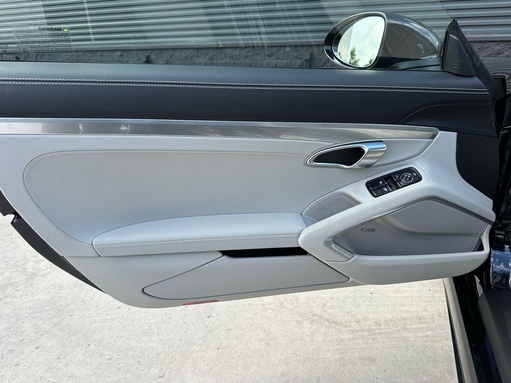 Thumbnail: 2025 Porsche 718 Boxster - 20