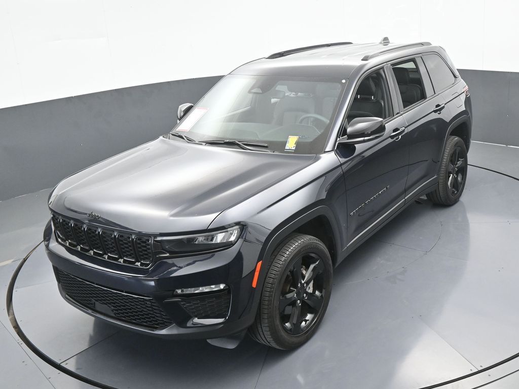 Used 2024 Midnight Sky Jeep Limited image 49