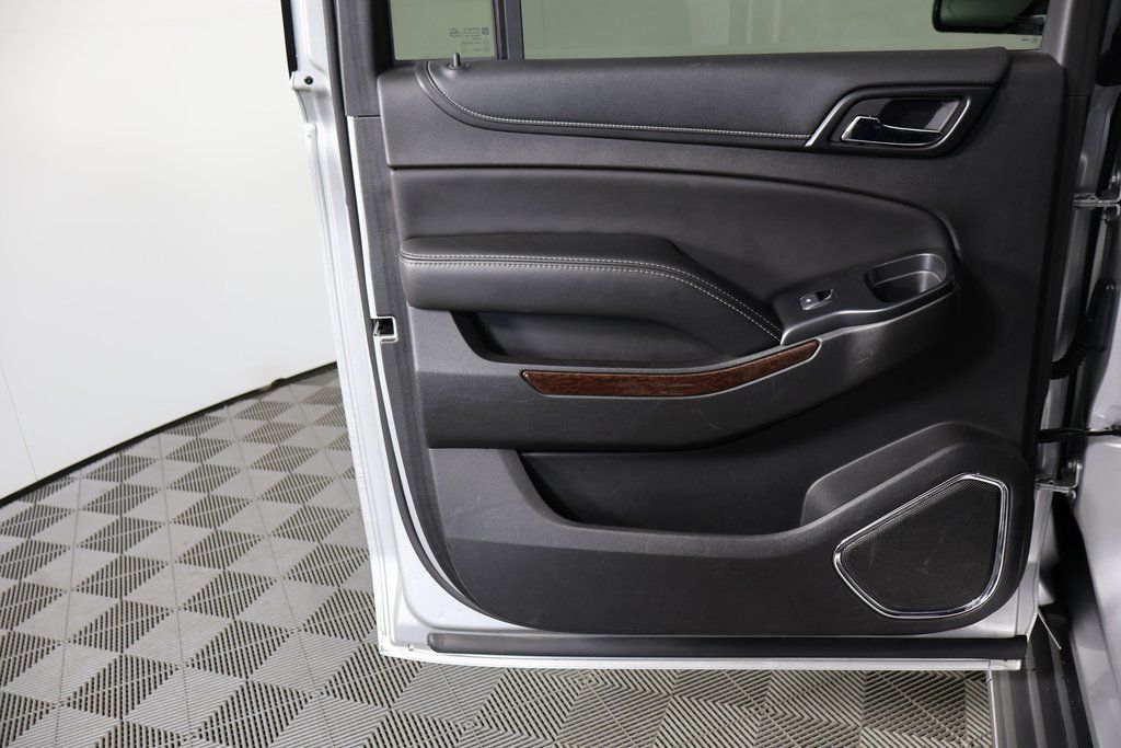 Thumbnail: 2017 GMC Yukon XL - 14