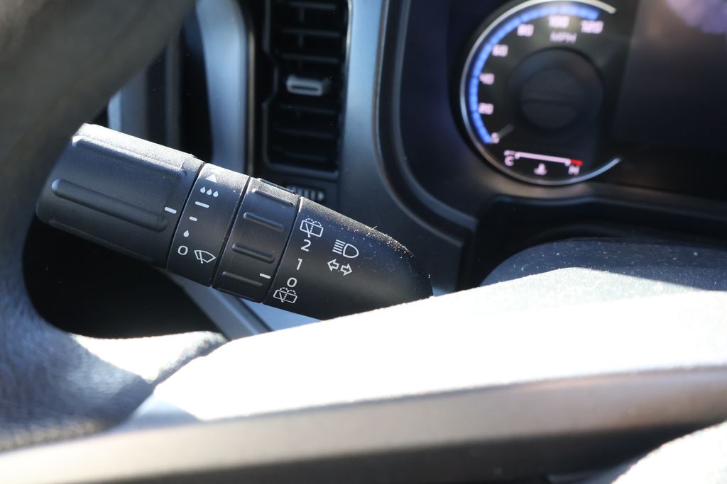 Thumbnail: 2022 Ford Bronco - 15