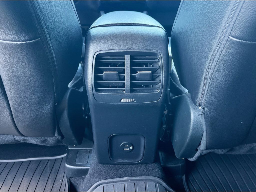 Used 2022 Black Ford SEL image 26