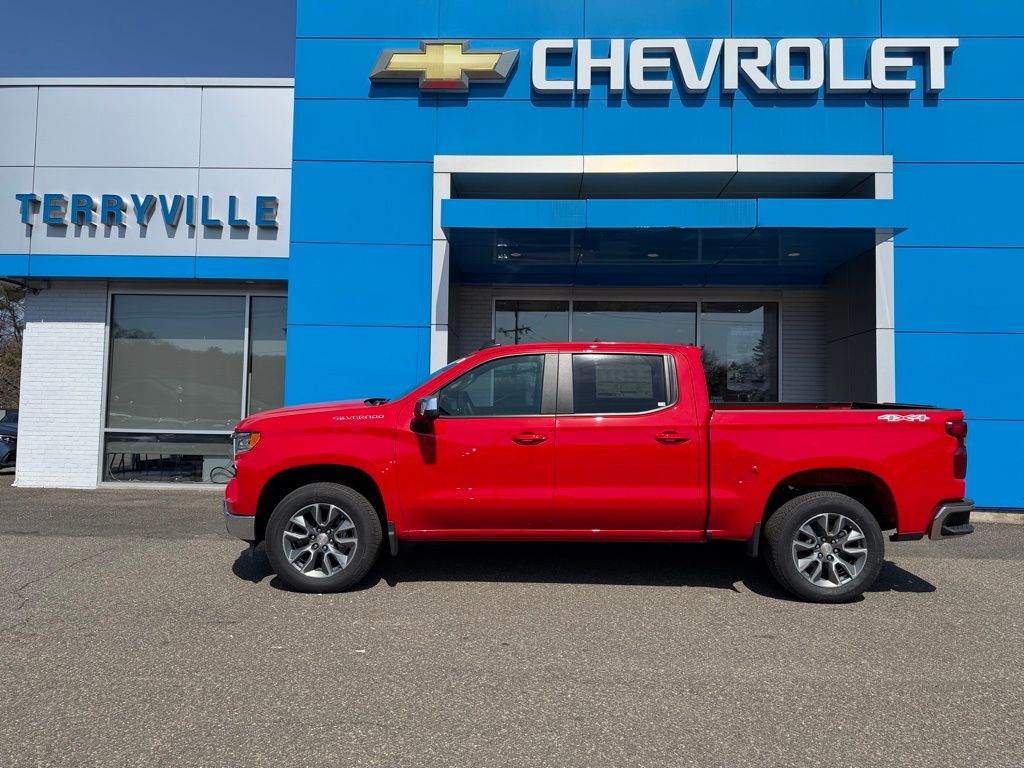 Red Hot 2026 Chevrolet Silverado 1500 LT Crew Cab 4WD Pickup Truck Four-Wheel Drive Automatic