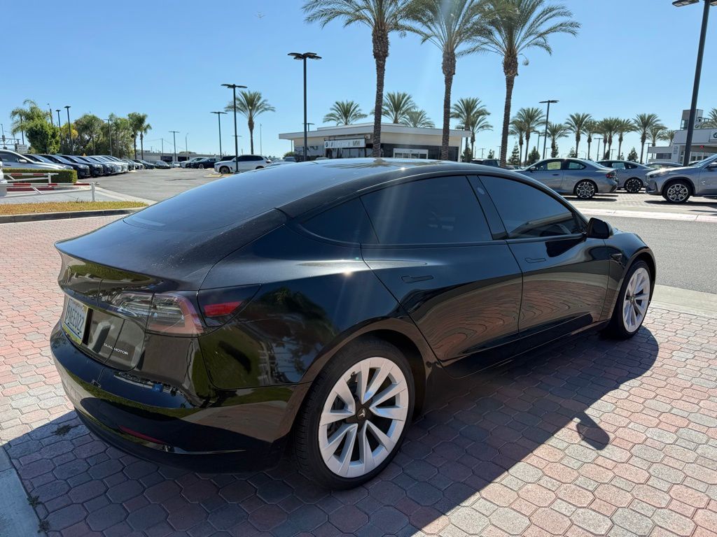 Thumbnail: 2022 Tesla Model 3 - 6