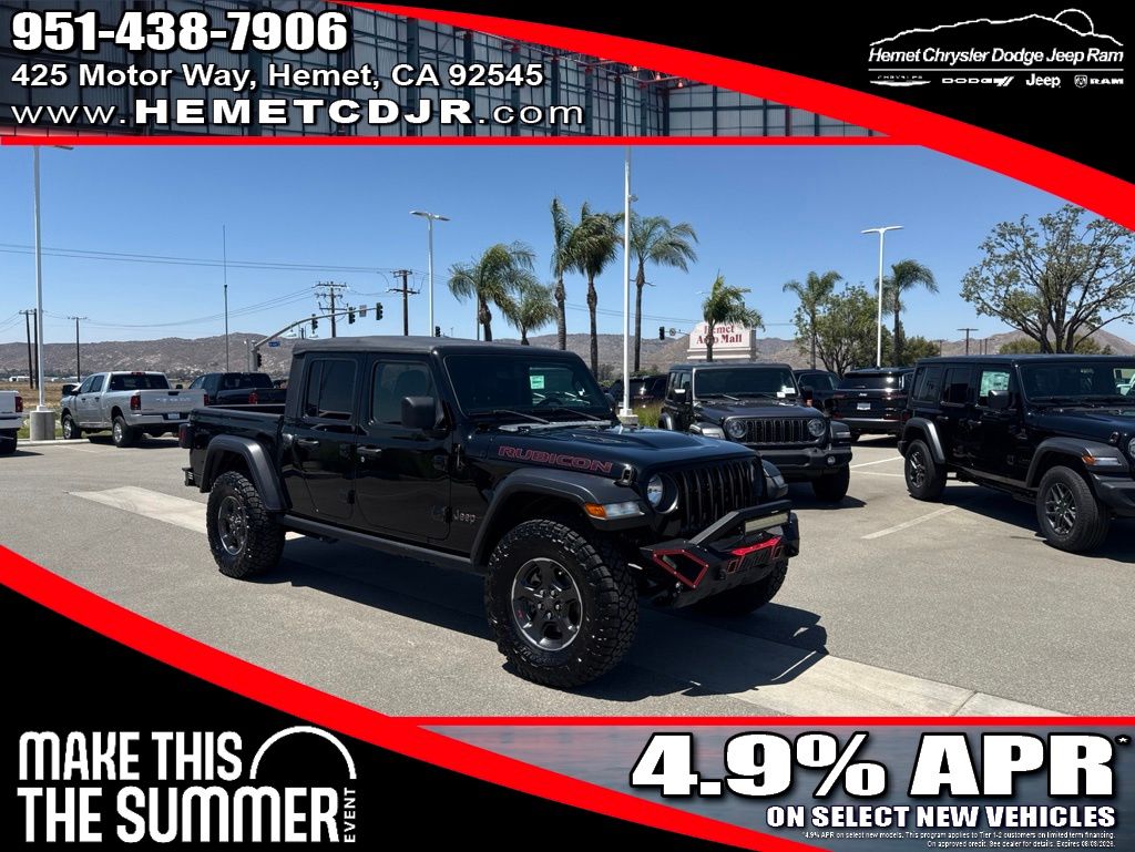 Black Clearcoat 2022 Jeep Gladiator Pickup Truck Four-Wheel Drive 8-Speed Automatic