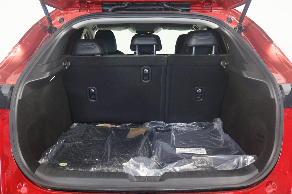 2025 Mazda CX-30 Select 8