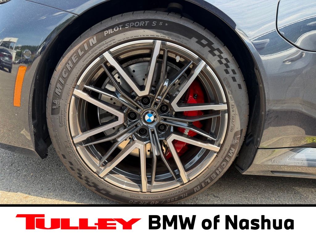 Carbon Black Metallic 2026 BMW M5 Sedan All-Wheel Drive 8-Speed Automatic