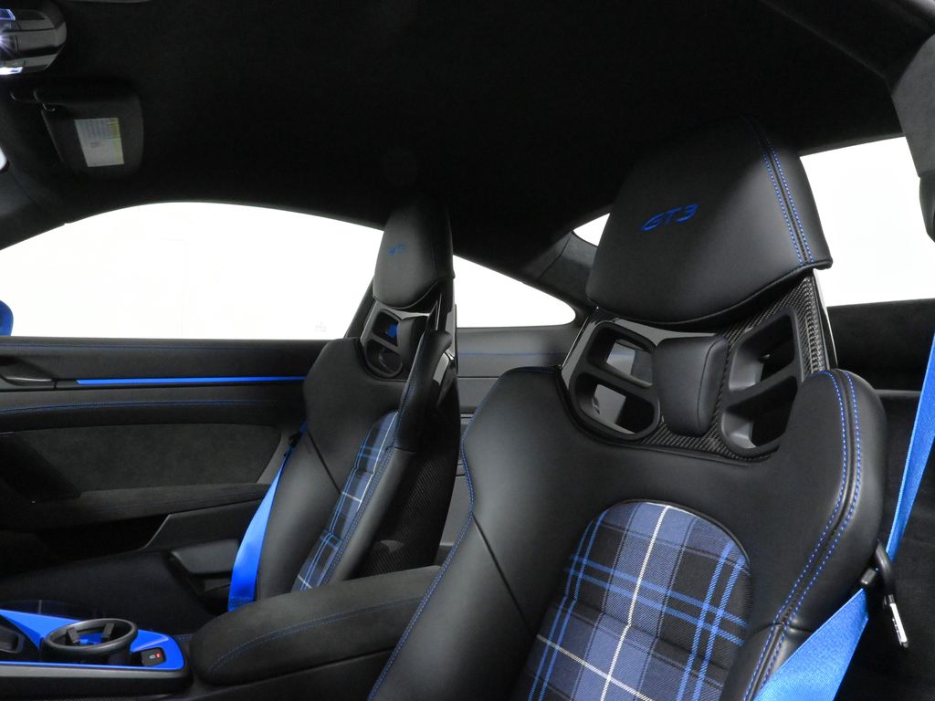 Thumbnail: 2022 Porsche 911 - 14