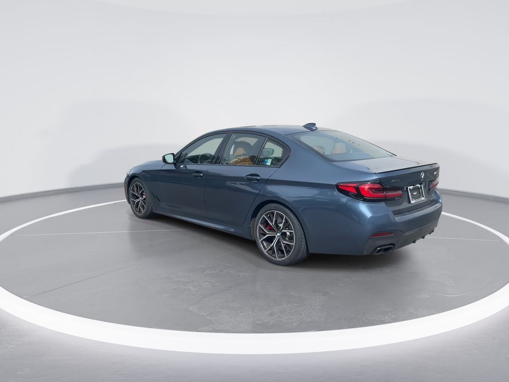 Thumbnail: 2023 BMW 5 Series - 6