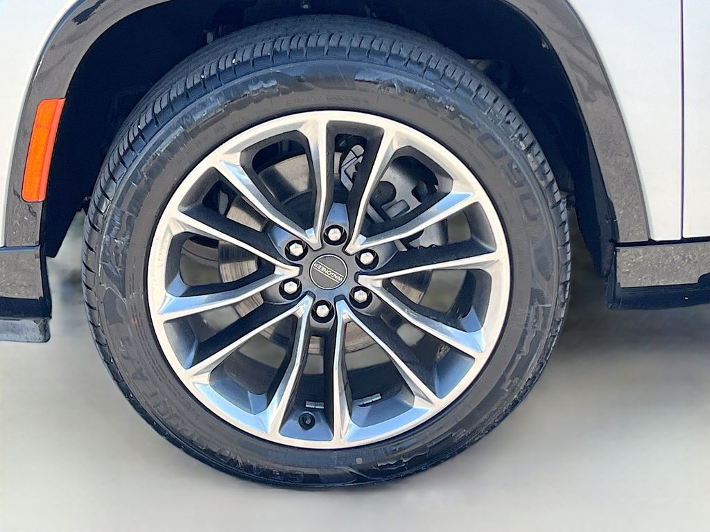 Used 2024 Silver Zynith Jeep Series III image 34