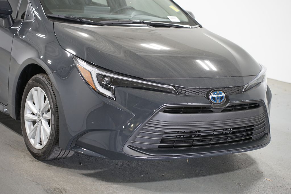 Thumbnail: 2025 Toyota Corolla - 4