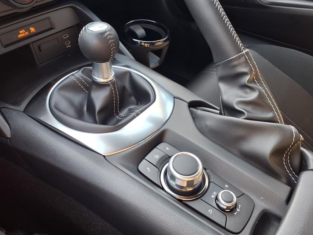 2026 Mazda MX-5 Miata Sport - 10