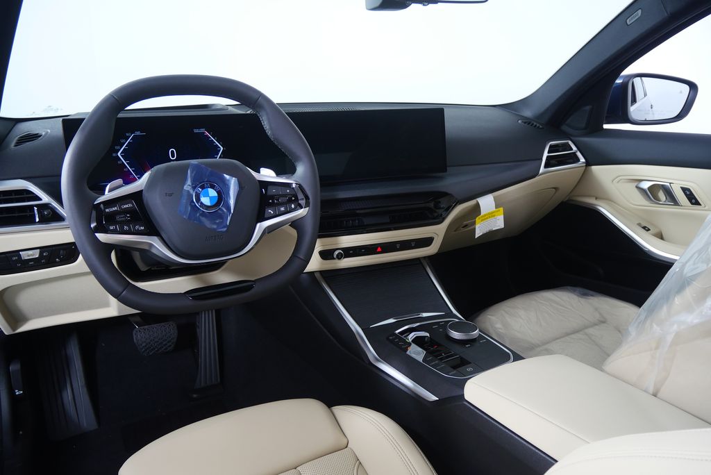 Thumbnail: 2026 BMW 3 Series - 18