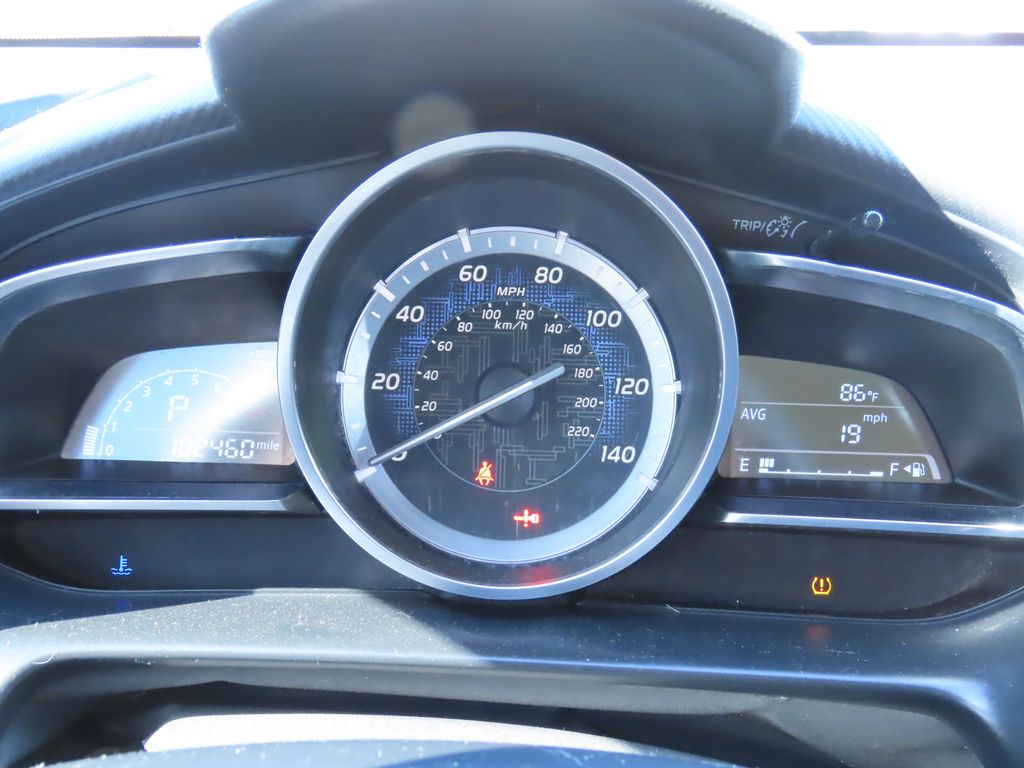 Thumbnail: 2018 Toyota Yaris - 19