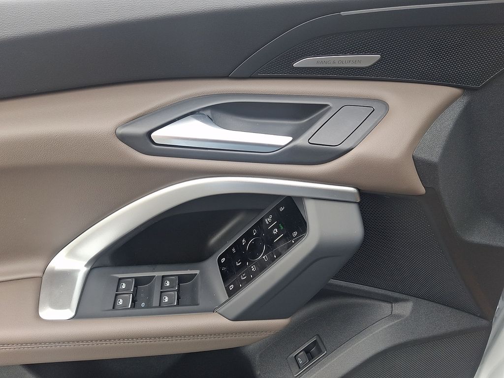 Thumbnail: 2026 Audi Q5 - 9