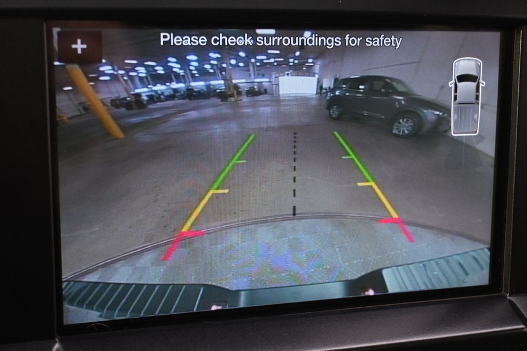 Used 2018 Silver Ford XLT image 30