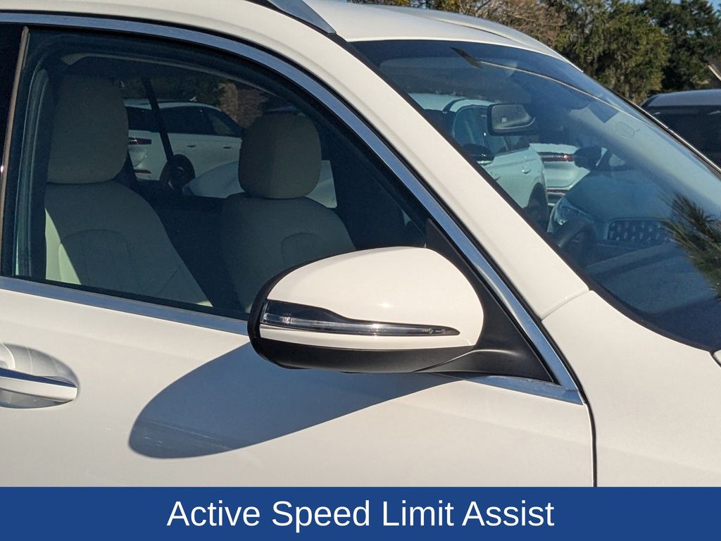 2020 Mercedes-Benz GLB 250 