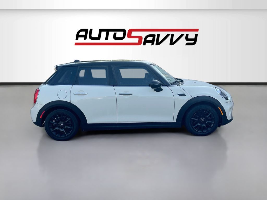 Used 2019 White MINI Classic image 8