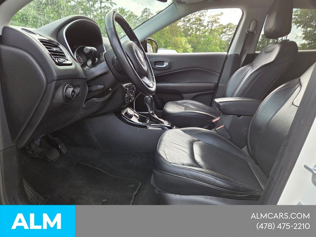 Used 2018 White Jeep Limited image 8