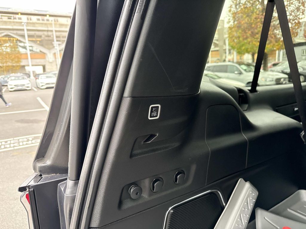 Thumbnail: 2025 Jeep Wagoneer - 30