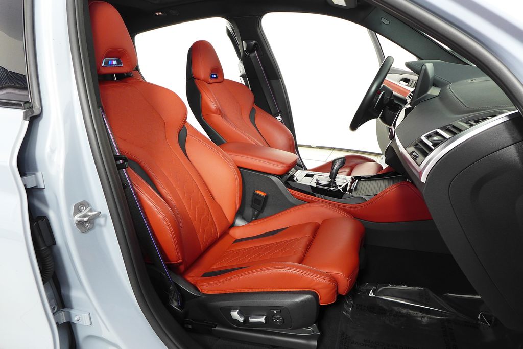Thumbnail: 2022 BMW X4 - 20
