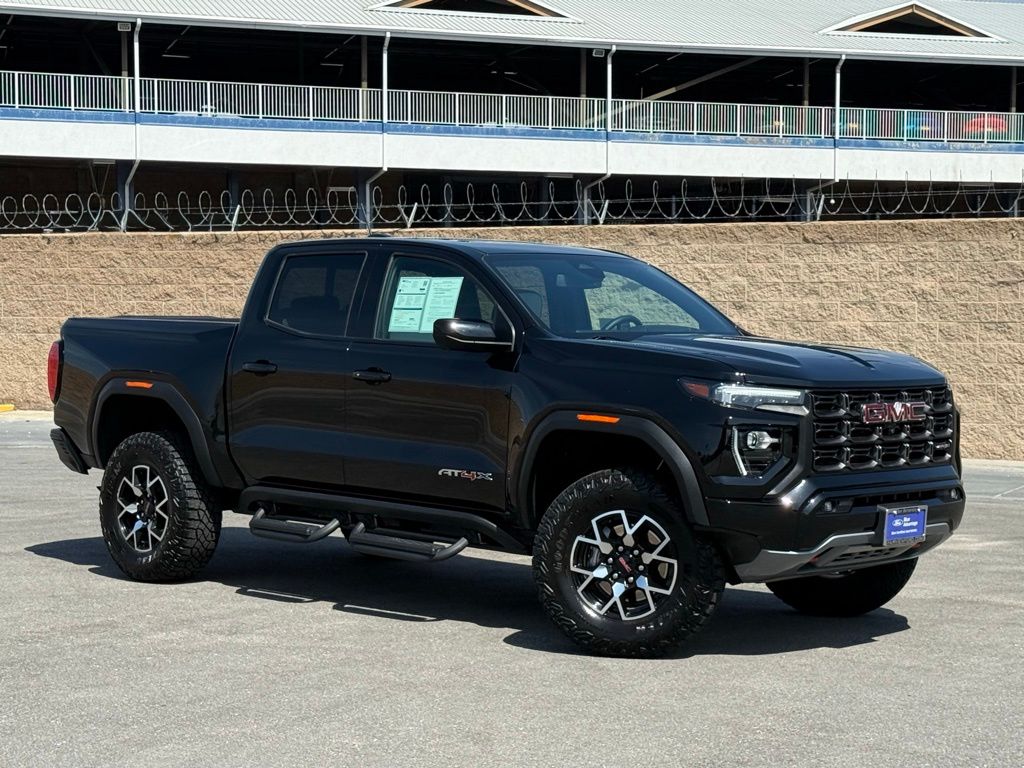 Onyx Black 2023 GMC Canyon AT4X Crew Cab 4WD Pickup Truck Four-Wheel Drive 8-Speed Automatic