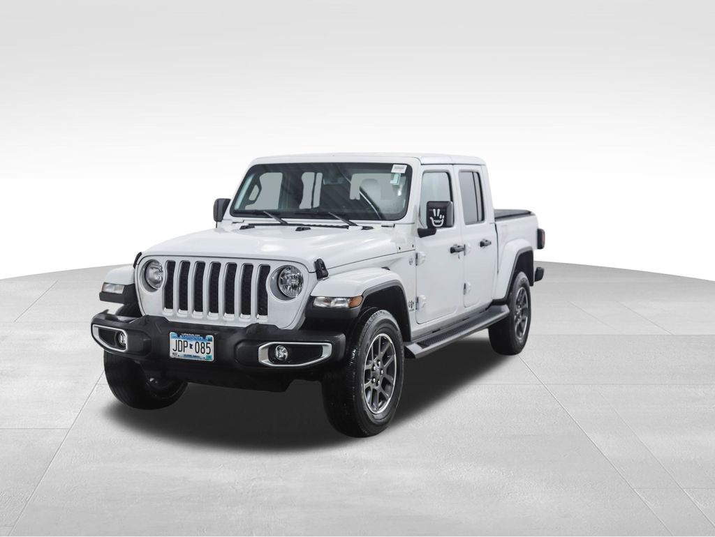 2022 Jeep Gladiator Overland -
                Bloomington, MN