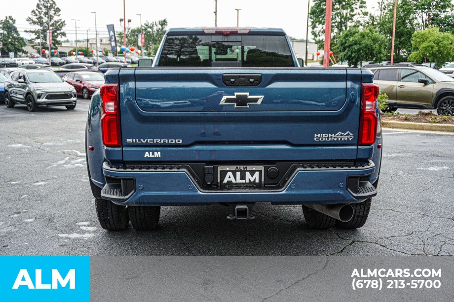 Used 2024 Blue Chevrolet High Country image 11