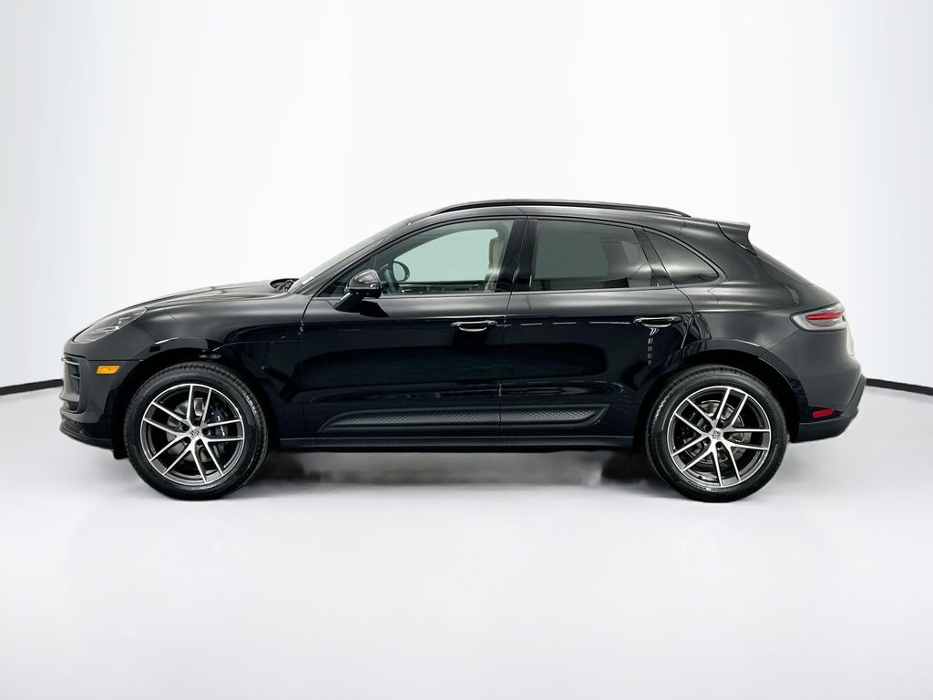 Thumbnail: 2026 Porsche Macan - 2