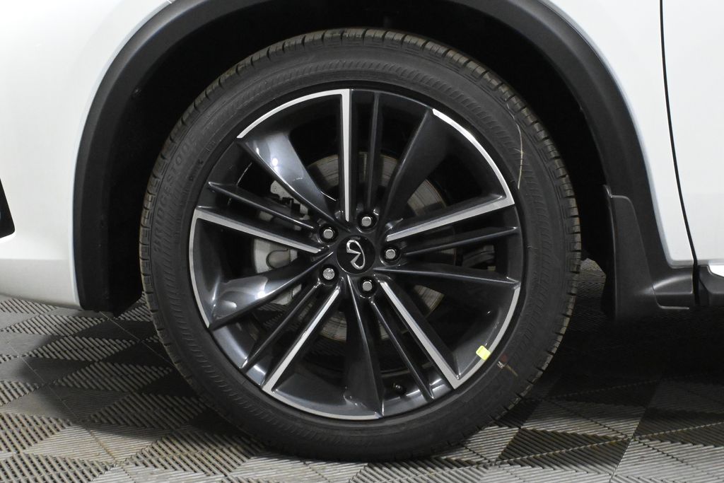 2025 INFINITI QX50 Sport 12