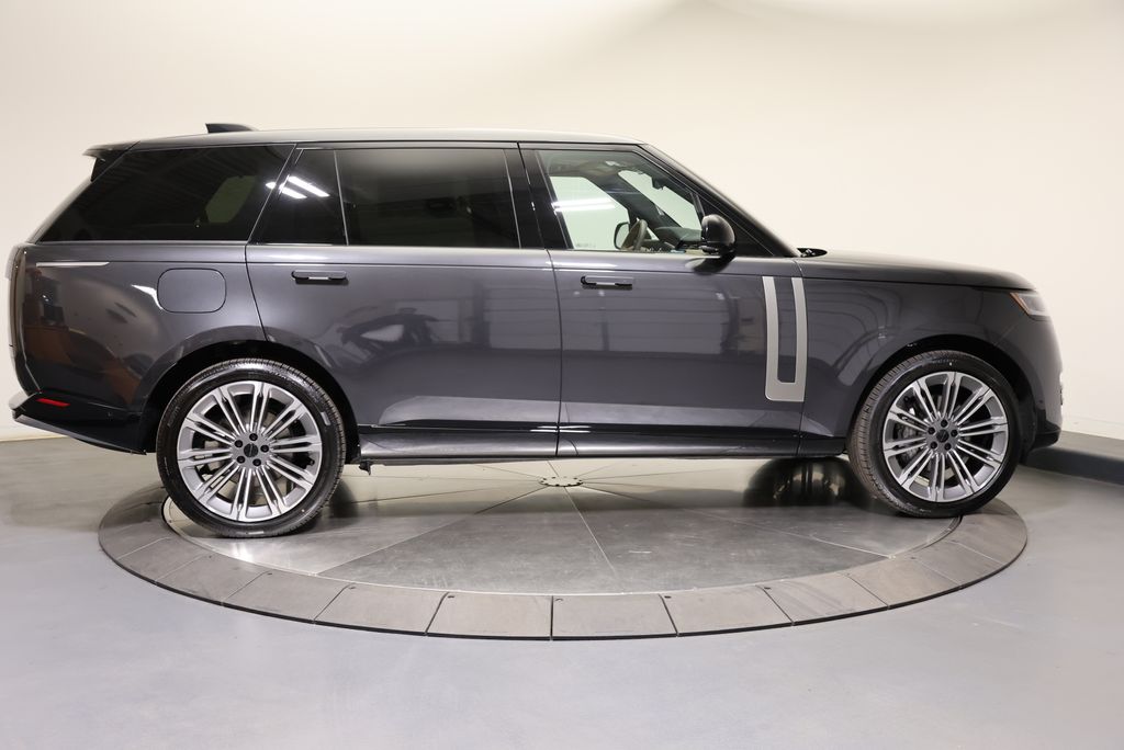 Thumbnail: 2026 Land Rover Range Rover - 6