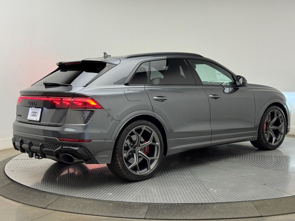 Thumbnail: 2025 Audi RS Q8 - 19