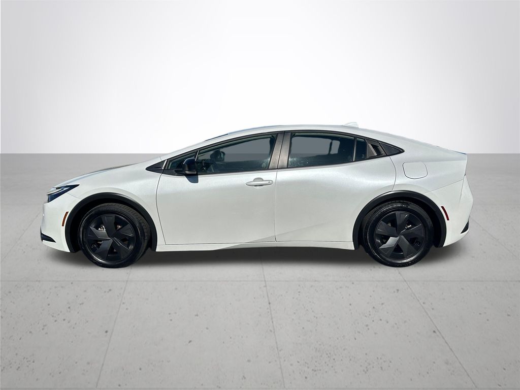 2025 Toyota Prius Plug-In Hybrid SE