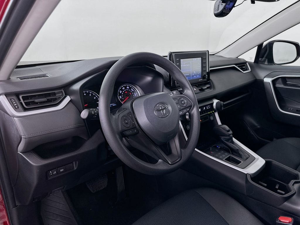 Thumbnail: 2022 Toyota RAV4 - 9