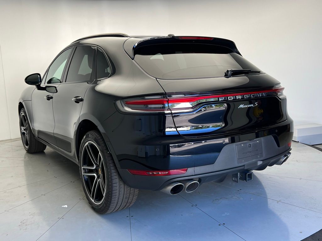 Thumbnail: 2020 Porsche Macan - 3