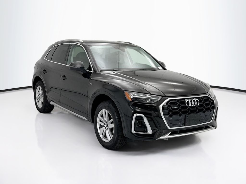 Thumbnail: 2023 Audi Q5 - 3