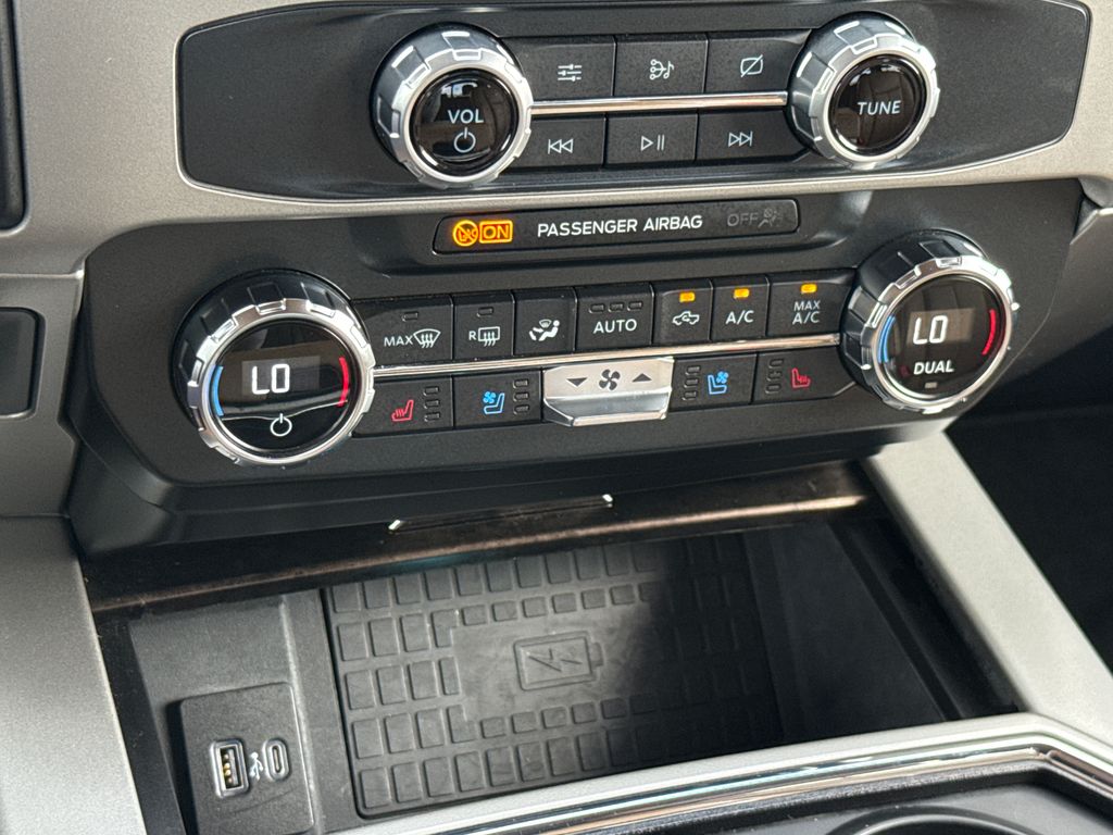 Certified Used 2022 White Ford Lariat image 23