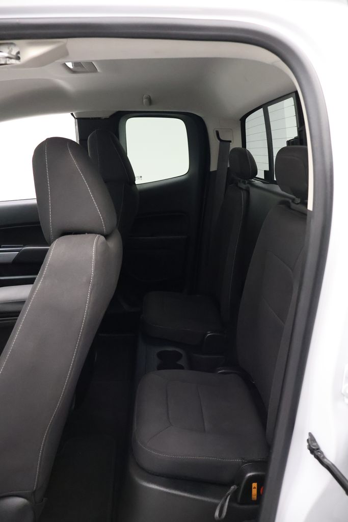 Thumbnail: 2022 Chevrolet Colorado - 19