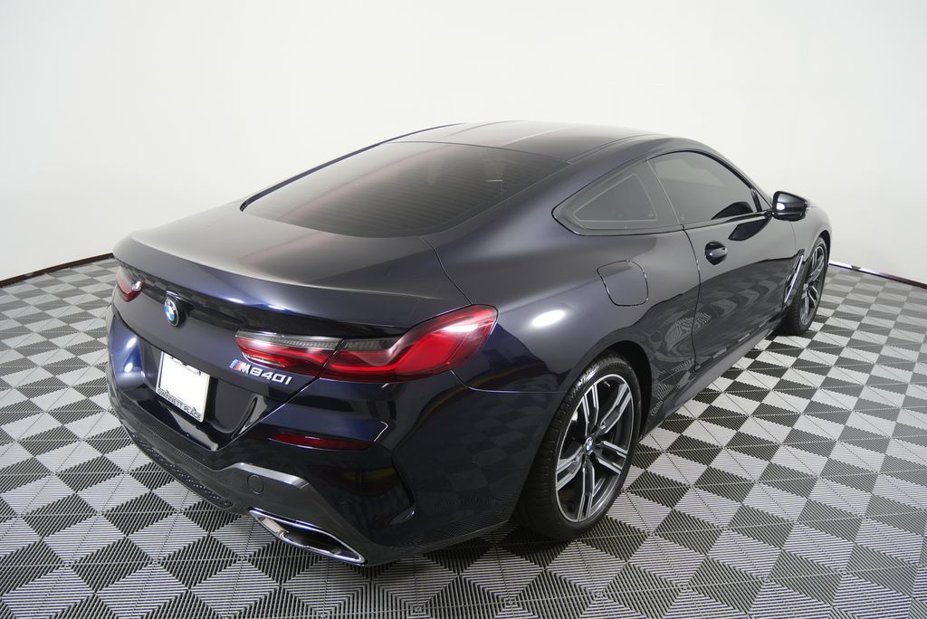 Thumbnail: 2022 BMW 8 Series - 4