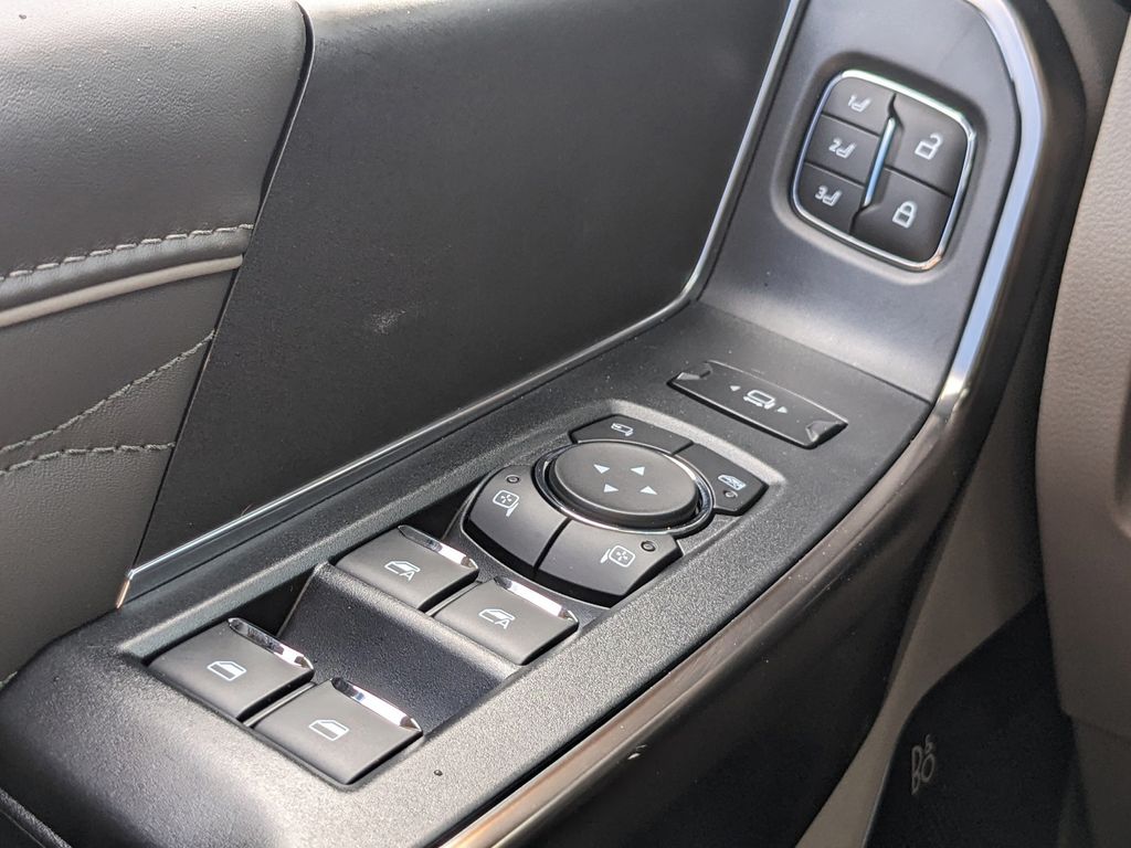 2025 Ford F-250 Super Duty Platinum