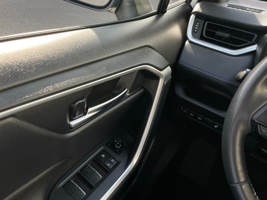 Thumbnail: 2024 Toyota RAV4 - 24