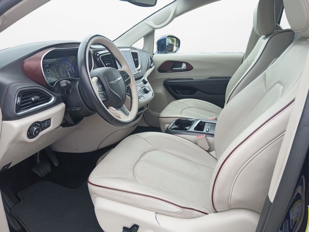 Used Car 2018 Chrysler Pacifica  Limited For Sale Under $15,000 In Austin, Texas