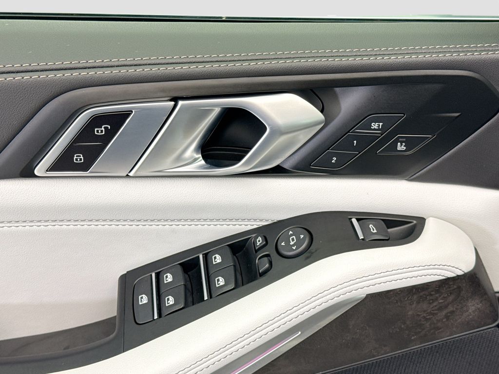 Thumbnail: 2026 BMW X5 - 22