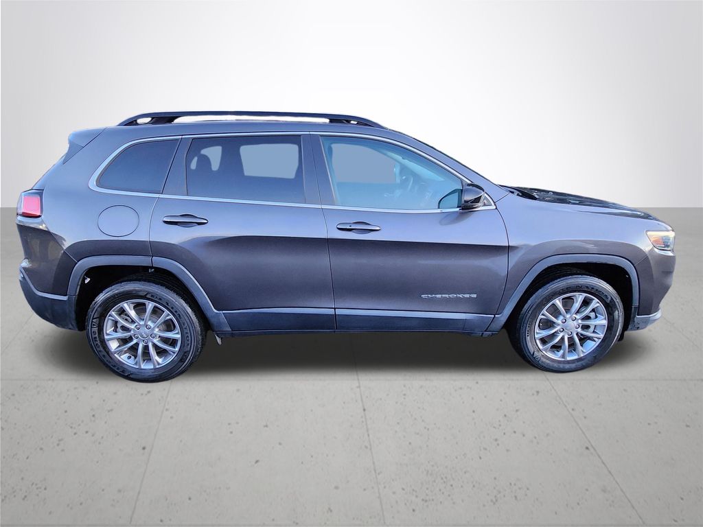 2022 Jeep Cherokee Latitude Lux