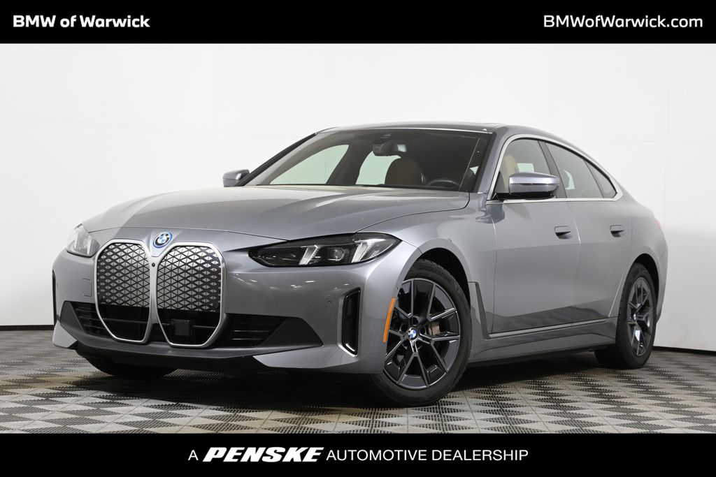 Thumbnail: 2025 BMW i4 - 1