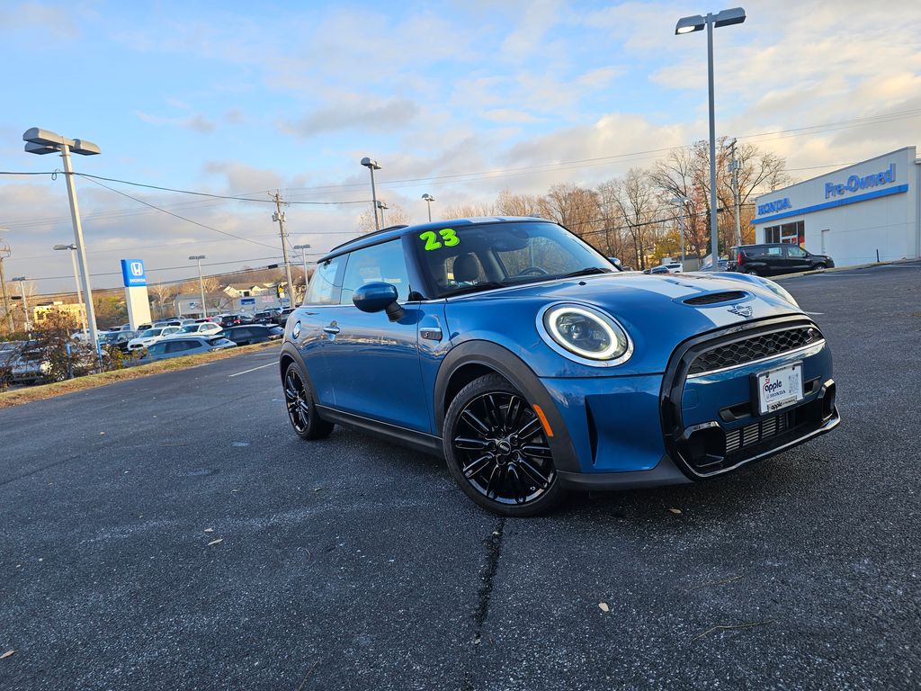 2023 Mini Cooper 2 Door Hardtop S photo 3