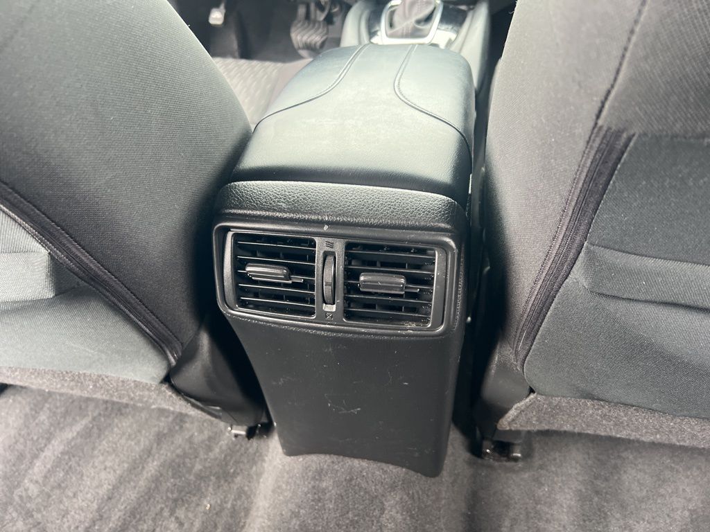 2020 Nissan Rogue SV photo